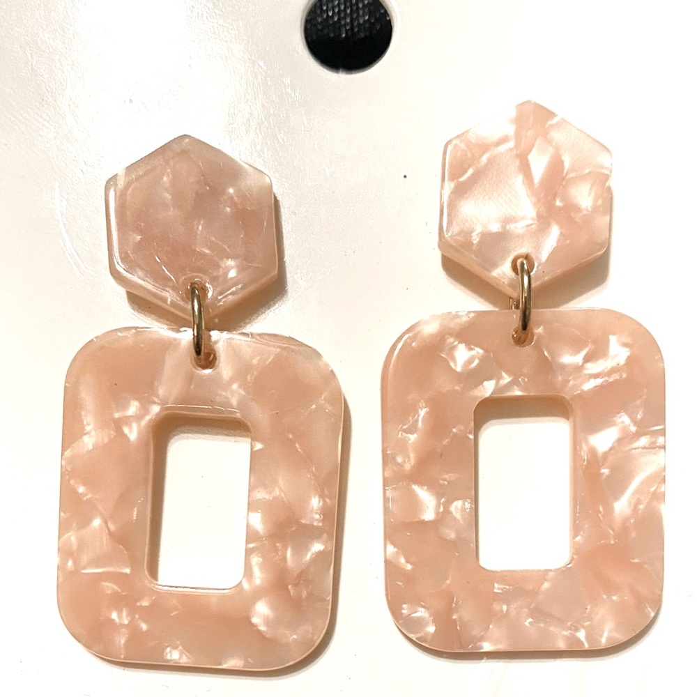 Light Pink Dangle Earrings Iridescent NEW